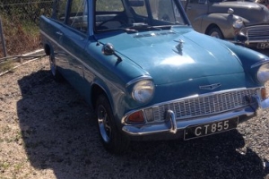 FORD ANGLIA 1200 SUPER